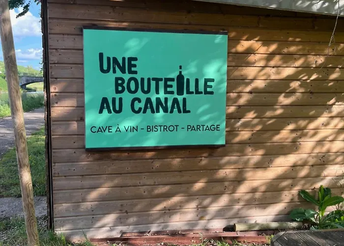 Bouteille Au Canal Chalet Dieupentale